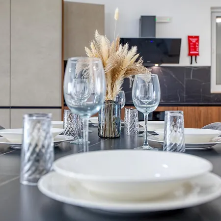 New ! Sant Anna Residences, 5 By Sf Homes Daire *