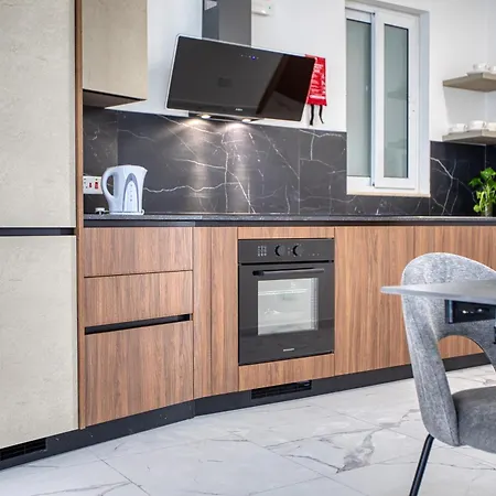 アパート New ! Sant Anna Residences, 5 By Sf Homes *